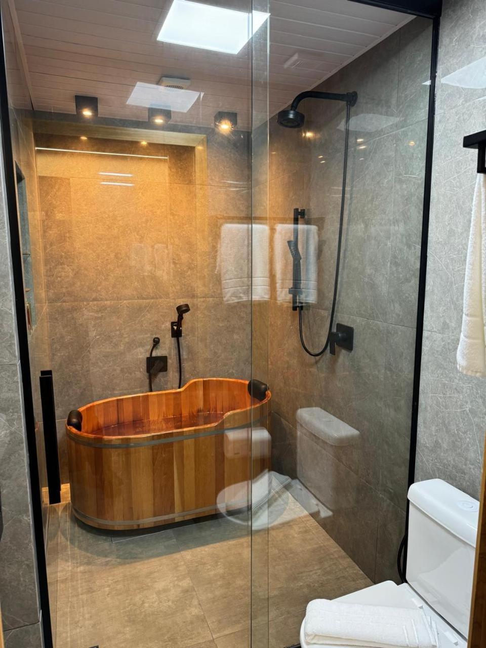 Hotel Thomasi Express มารินกา ภายนอก รูปภาพ